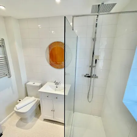 Bay Tree Hemsley 펜션 *